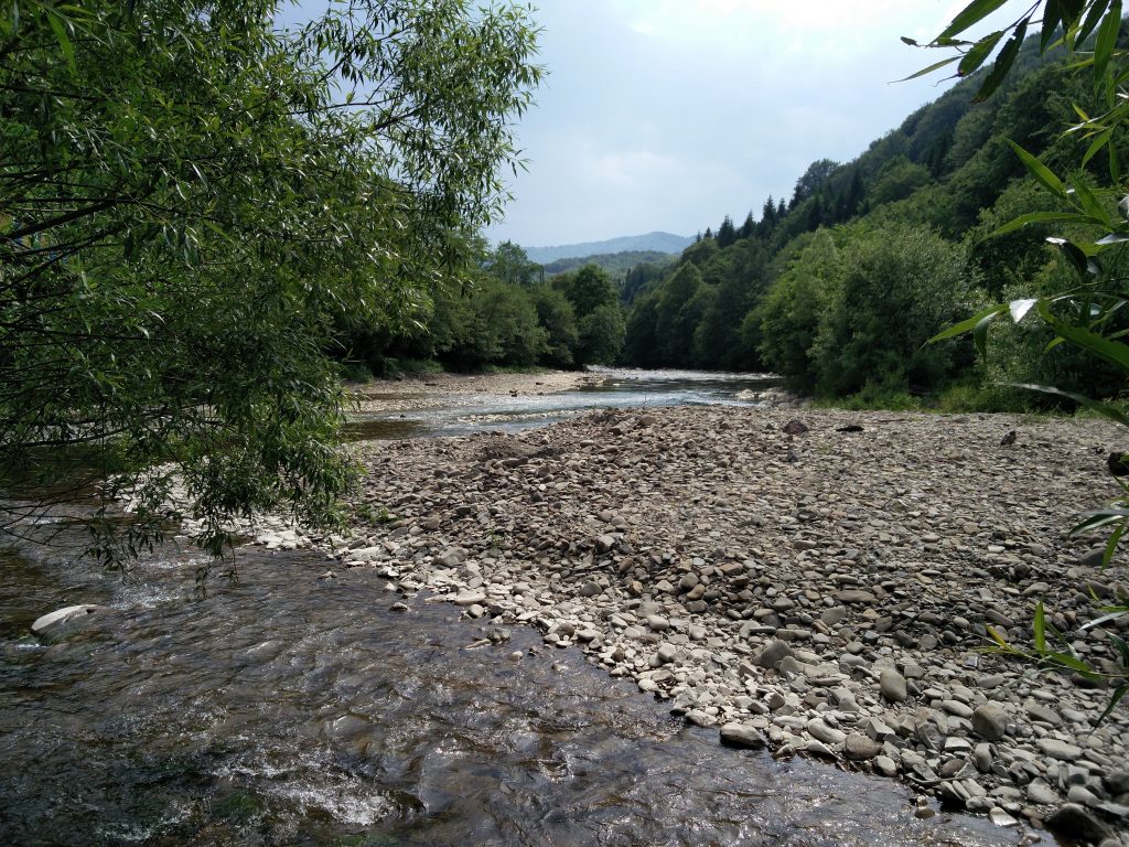 Az Ung folyó és a Sztuzsica patak találkozása